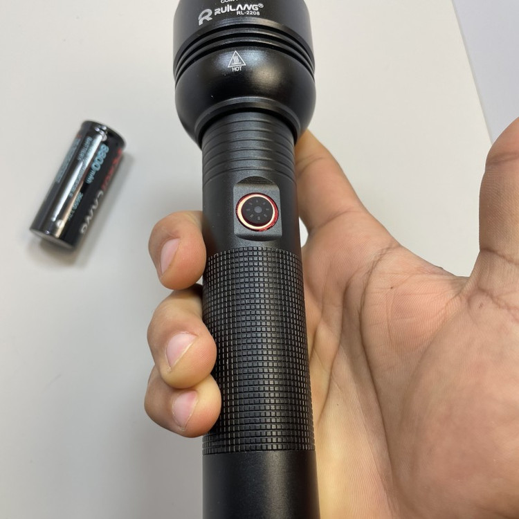 چراغ قوه روی لانگ مدل RL-2208 P90 با نور مهتابی